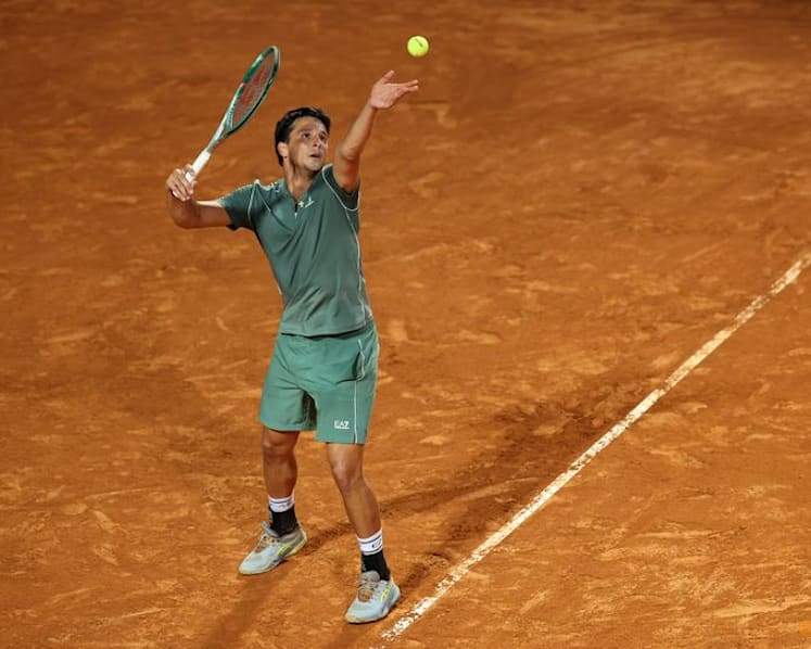 Darderi outlasts Jodar in late-night epic to reach Italian Open semi-finals