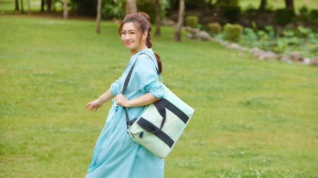 搭飞机遭到雷击　Selina还原惊魂过程