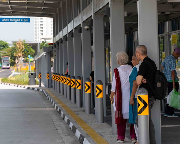 New bus stop opposite Parkway Parade draws ire of commuters due to poor visibility, confusion over bus bays