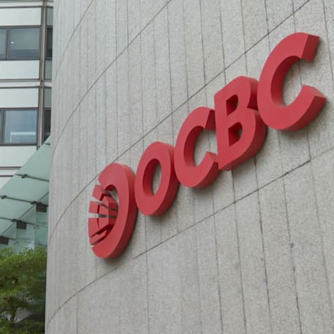 三大银行股全线下跌 华侨银行大跌近6%