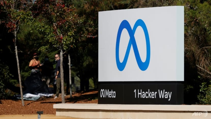 Commentary: Facebook changes its name to ‘Meta’ but not its path to track our data