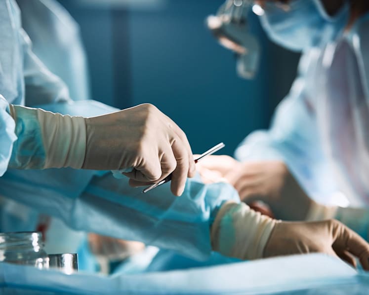 Doctor accused of causing patient's death by cutting wrong arteries restricted from surgery for 18 months Doctor accused of causing patient's death by cutting wrong arteries restricted from surgery for 18 months