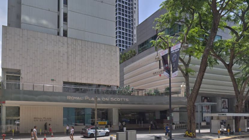 Supervisor jailed after passing bus snaps rope of worker suspended outside hotel, leading to fatal fall Supervisor jailed after passing bus snaps rope of worker suspended outside hotel, leading to fatal fall