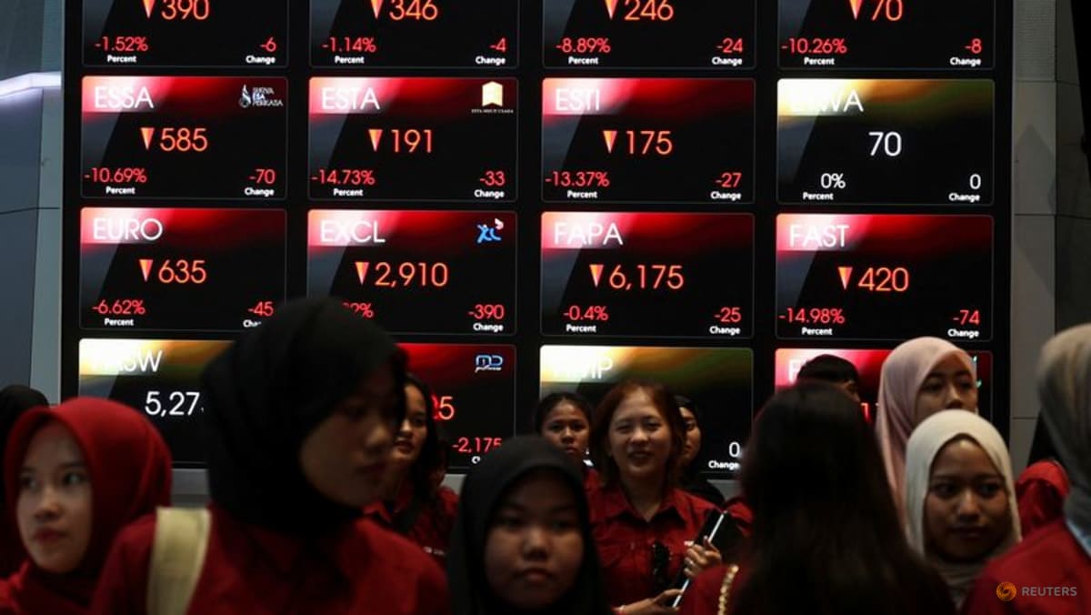 Explainer-What is Indonesia doing in wake of $80 billion market plunge?