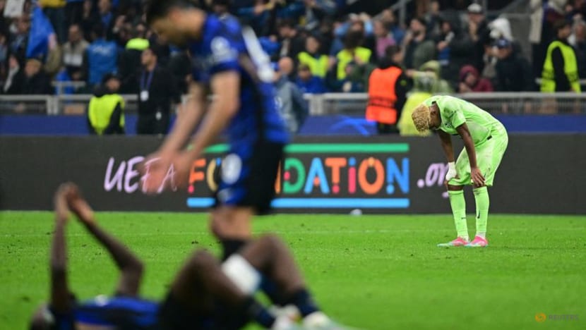 Barcelona's defensive frailty costs them European dream Barcelona's defensive frailty costs them European dream