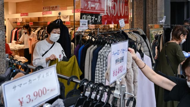 旅客回流带动日本服务业回弹