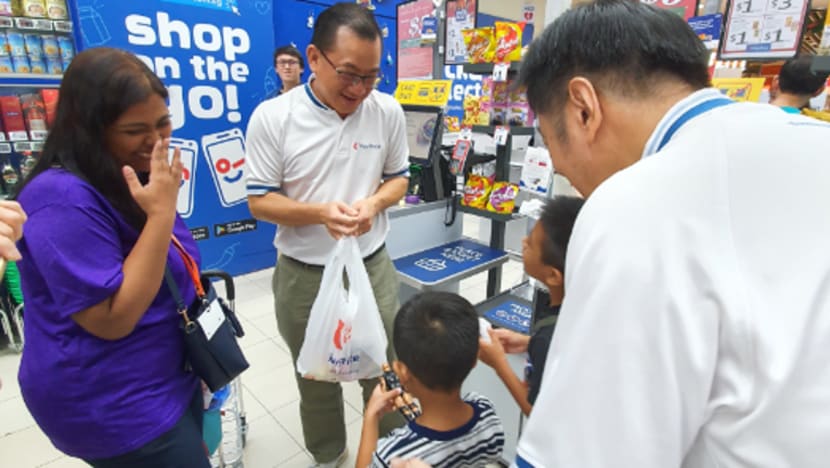 300 keluarga berpendapatan rendah berbilang agama dibantu sempena Krismas
