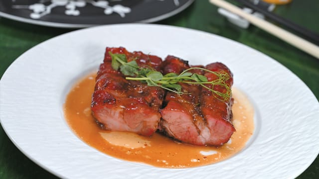 教你做自家秘制叉烧　腌料烹序一丝不苟