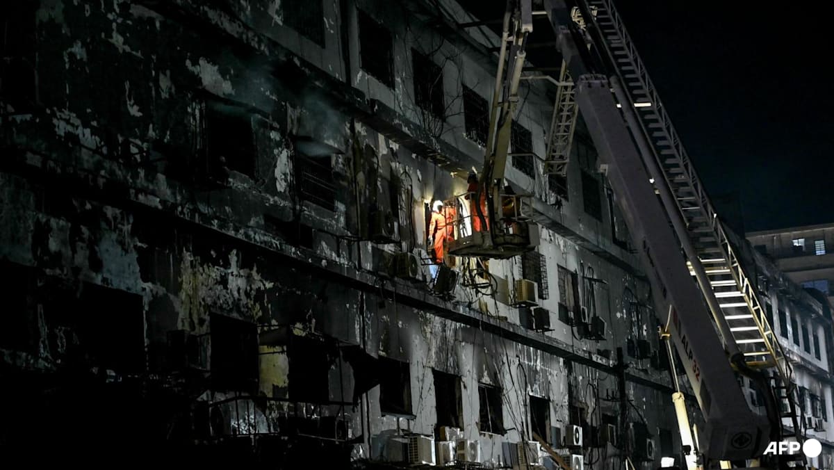Death toll in Pakistan mall fire rises to 67