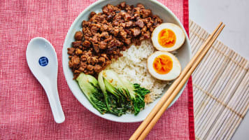 Taiwanese Lu Rou Fan, A Comforting, Budget-Friendly Dish To Cook At Home