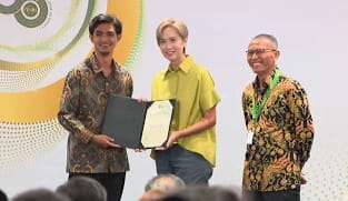 LBKM agih jumlah rekod dermasiswa bernilai $1.37 juta kepada 656 pelajar