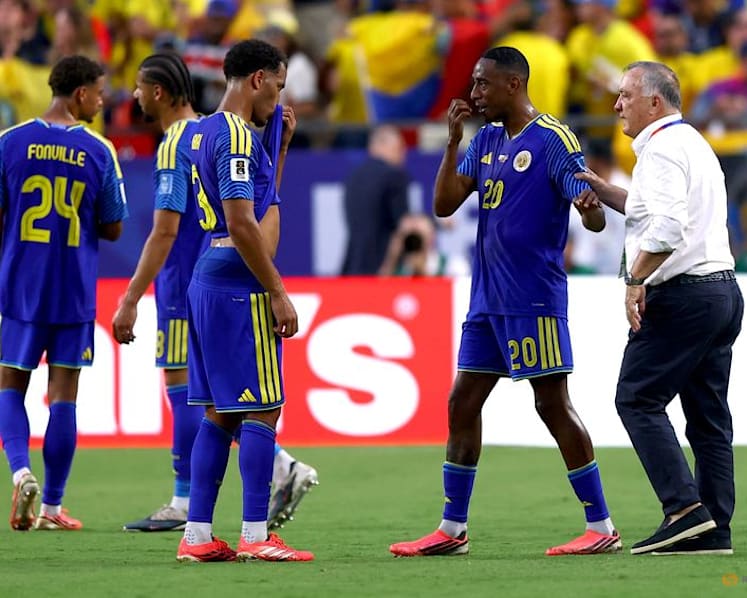 'They fought like lions': Advocaat proud after Curacao earn first World Cup point