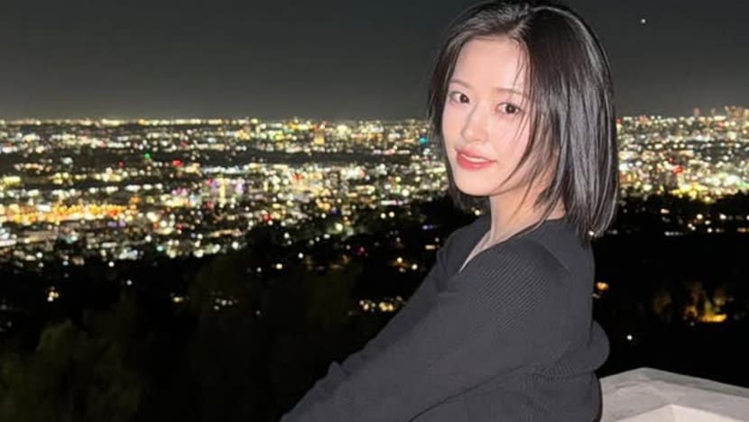 Yujin Kep1er minta maaf setelah dikecam memakai baju berlafaz Allah dan gambar Ka'bah