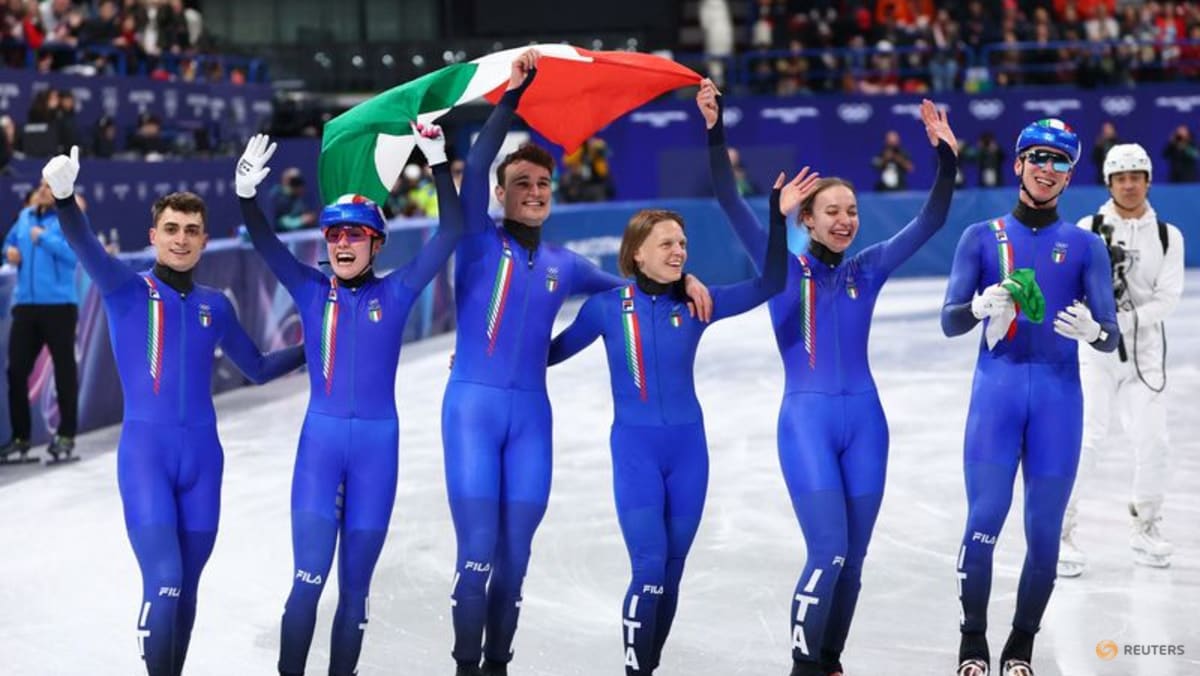 Short track-Italy claim gold in mixed team relay at Milano Cortina
