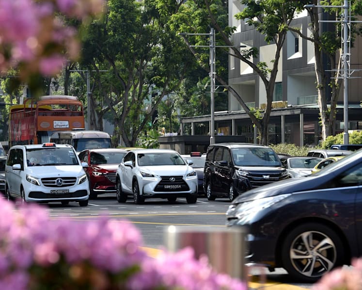 Taxi, private-hire drivers and passengers encouraged to wear masks although no longer mandatory: LTA