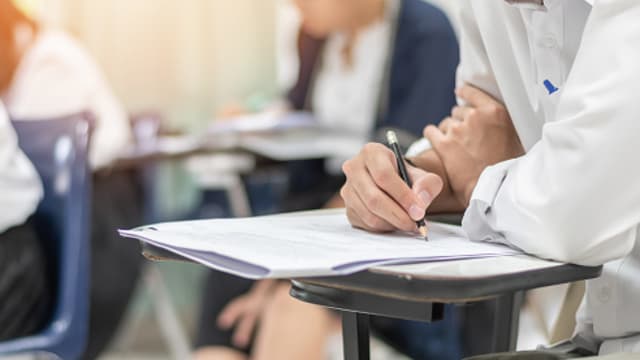 日本大学爆“代考入学”诈骗案 学生证照片揭罪行