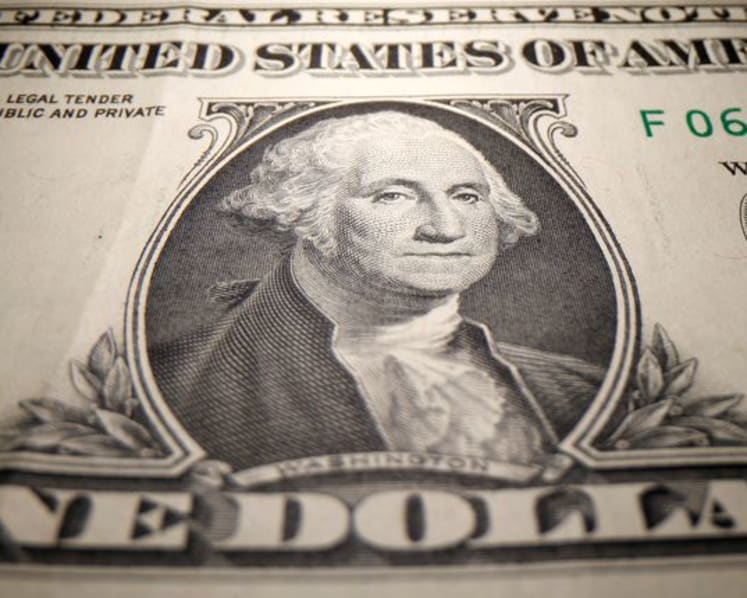 Dollar weakens amid soft labor US data