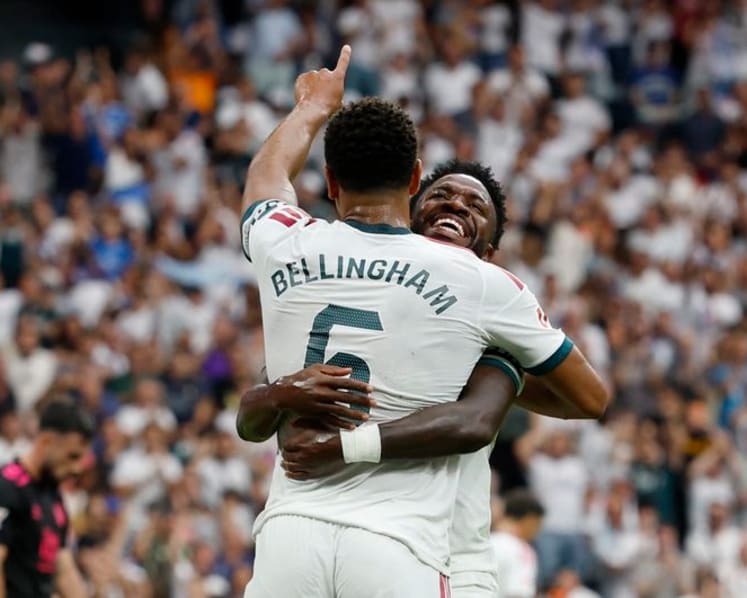 Real Madrid cruise past Malaga 4-0 to maintain perfect start