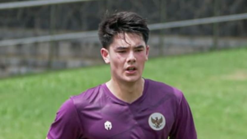 Suzuki Cup: Indonesia's Elkan Baggott in quarantine after taking same flight as Omicron COVID-19 case Suzuki Cup: Indonesia's Elkan Baggott in quarantine after taking same flight as Omicron COVID-19 case
