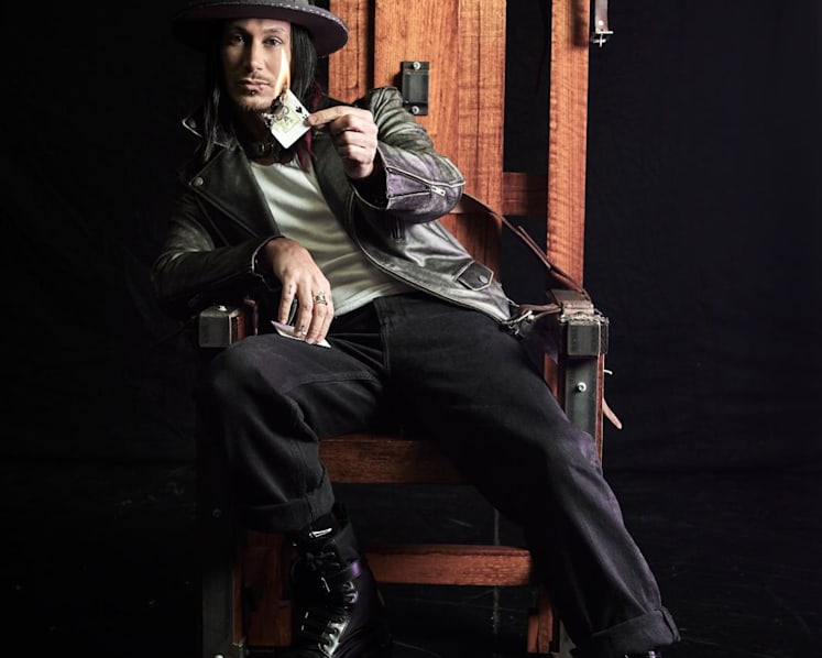 Australian magician Cosentino joins Mediacorp's Let’s Celebrate 2025 countdown show