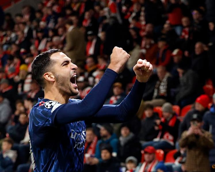 Arsenal beat Slavia 3-0 to go eight games in a row without conceding
