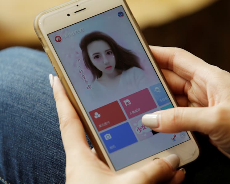 Doc, I want to look like my app-enhanced selfie