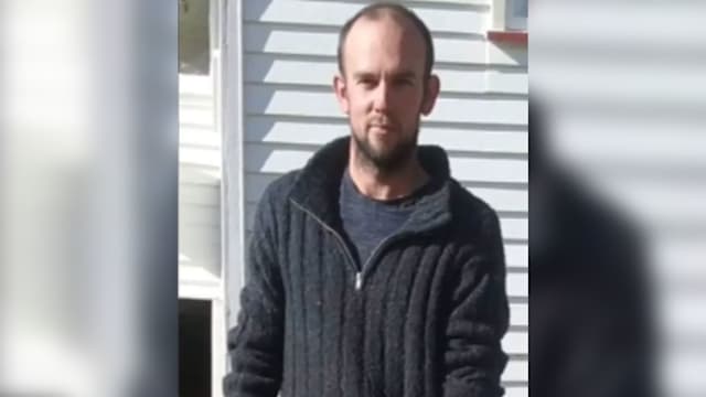 带三名孩子藏匿四年之久 新西兰男子同警方对峙身亡