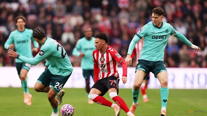 Sunderland soar as promoted sides rewrite Premier League script