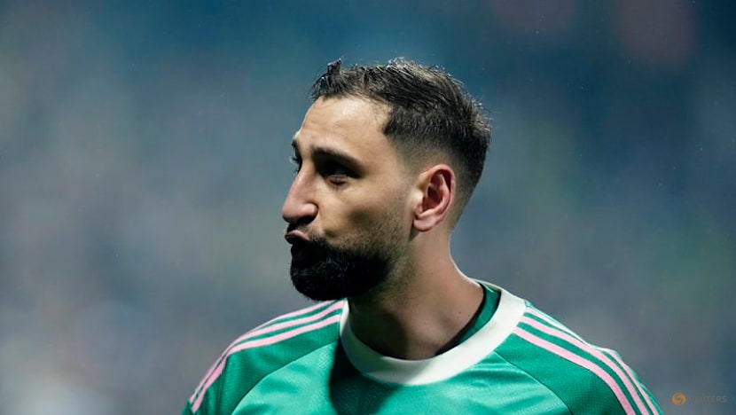 Donnarumma denies Italy players wanted bonus for World Cup qualification