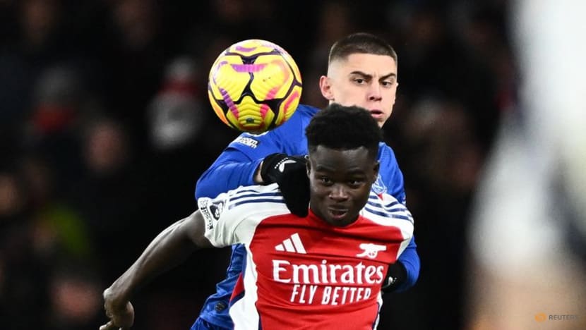 Arsenal fail to make most of Liverpool slip with draw against Everton