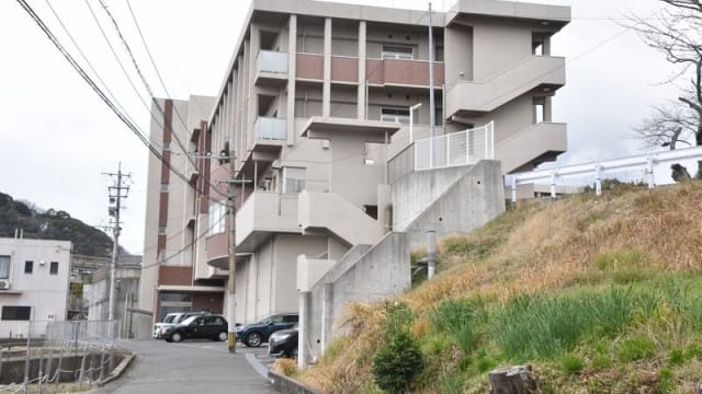 疑似打斗遭割喉切腹 日本两名老人陈尸养老院