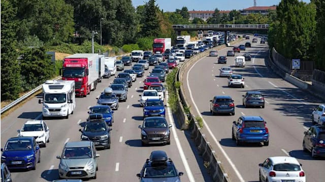 法国“幽灵车”丑闻曝光 约百万辆非法登记车辆上路
