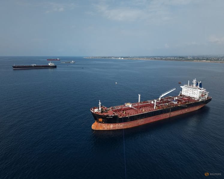 Oil prices rise after attack on Saudi Arabian refinery reignites supply concerns