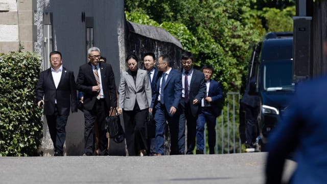 中美经贸高层首日会谈结束 拟今天继续磋商