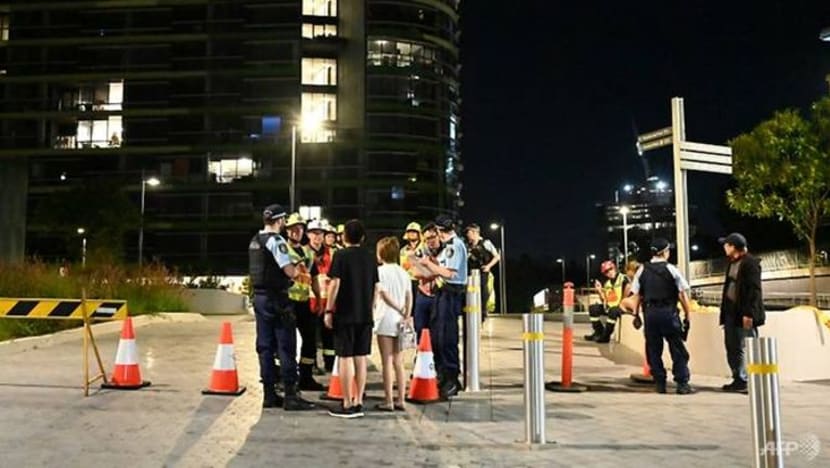Penduduk blok apartmen di Sydney yang 'retak' dipindahkan lagi