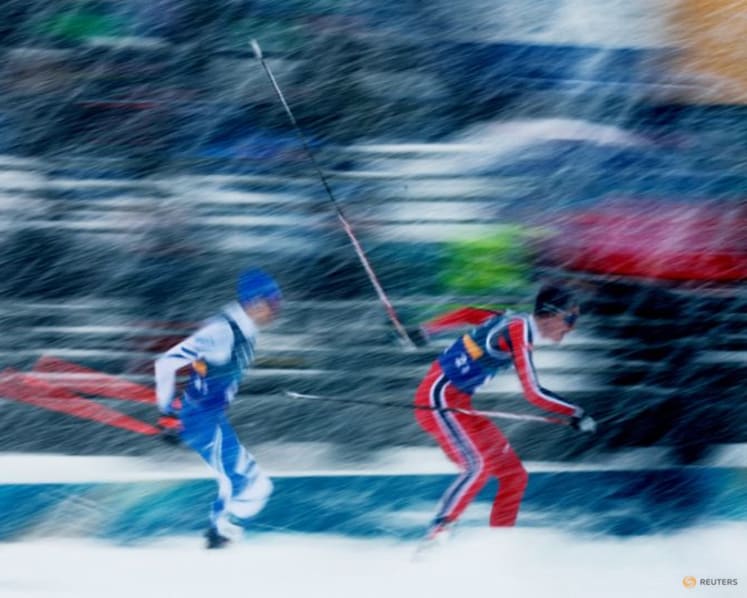 Nordic combined-Norway clinches gold in chaotic team sprint