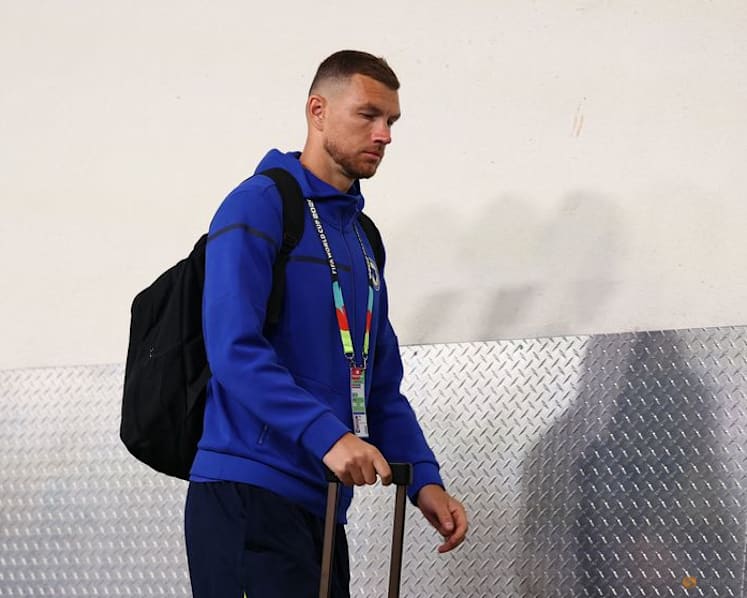Dzeko starts for Bosnia, Widmer comes into Swiss defence