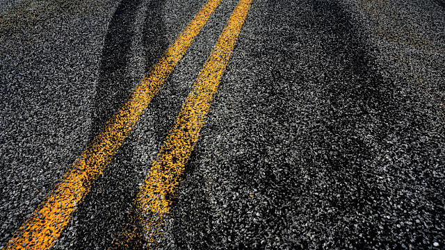 樟宜机场附近发生车祸 女乘客和一岁男童受伤送院