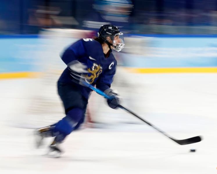 Ice hockey-Finland defender Hiirikoski out of Games with injury