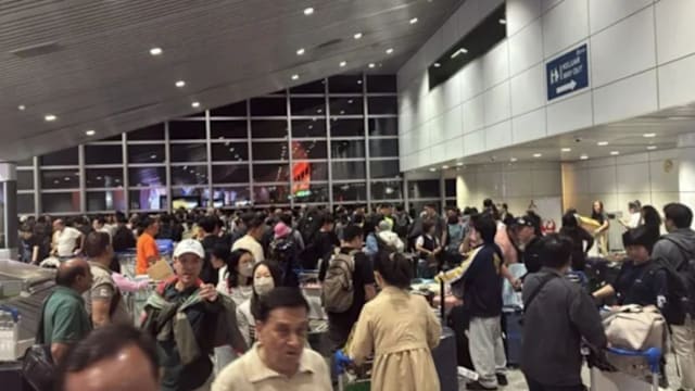 吉隆坡机场行李系统故障 大批乘客苦等数小时