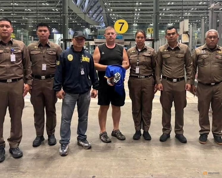 Thailand arrests Australian after teen's body found in suitcase