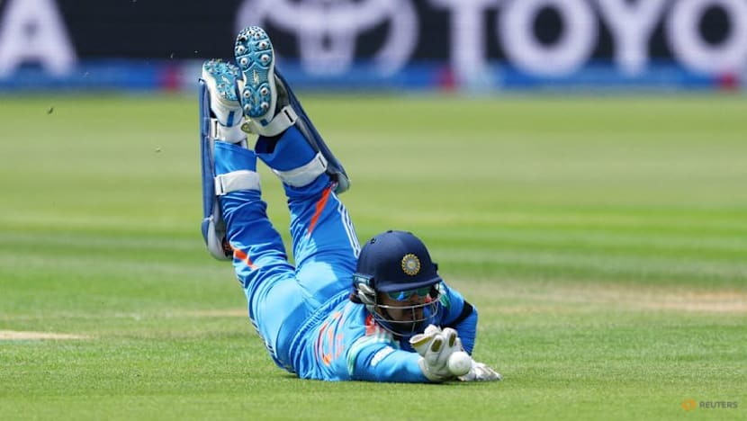 Duckett's big century sets up England series win over India