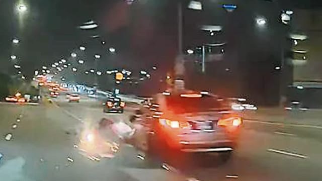 马国摩托车三人共骑 女童遭撞抛死亡