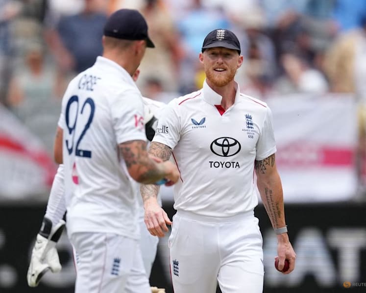 Australia all out for 132, England take 40-run lead in first innings