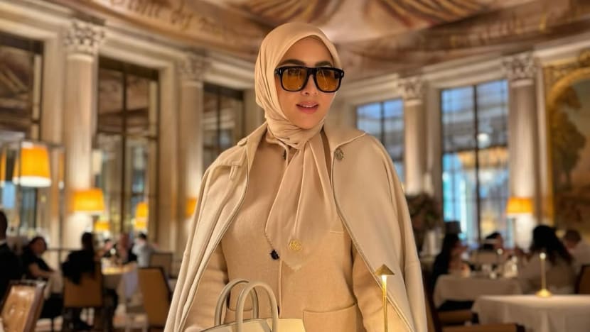 Pesona cetar Syahrini di karpet merah Cannes 2025