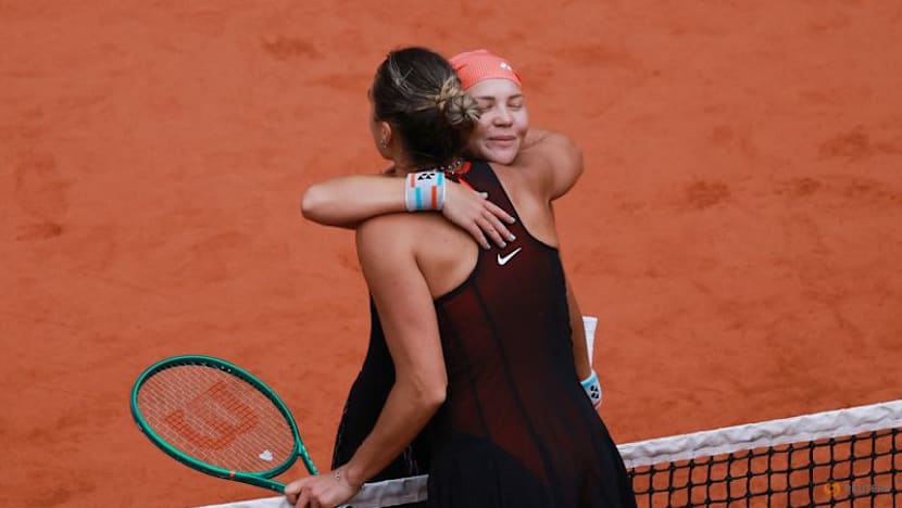 Shnaider takes lessons from Sabalenka's Paris struggles to reach semis