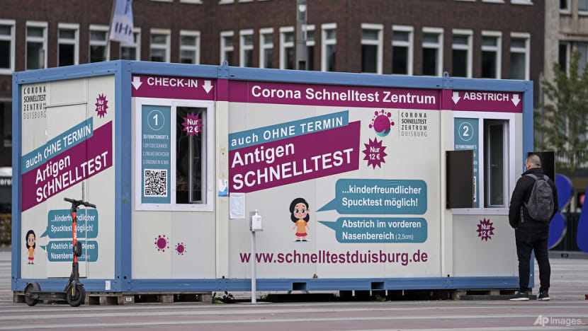 German minister calls for COVID-19 vaccine centres to be reactivated German minister calls for COVID-19 vaccine centres to be reactivated