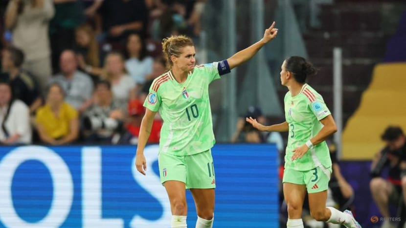 Girelli at the double as Italy strike late to reach Euro 2025 semi-finals Girelli at the double as Italy strike late to reach Euro 2025 semi-finals