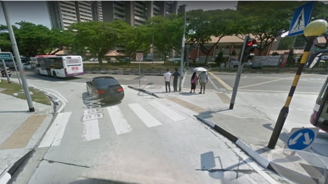 撞倒母女却没电召救护车 送餐员被判坐牢五个月吊照五年