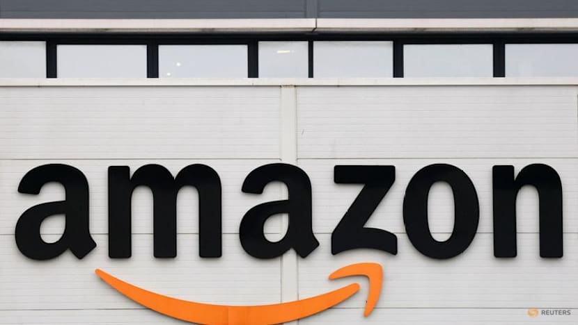 NiSource signs long-term power deal with Alphabet, expands Amazon agreement